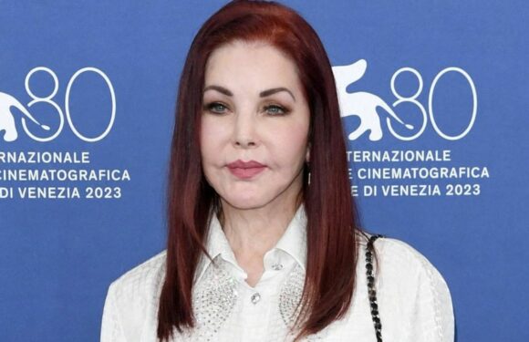 Priscilla Presley kommt zur Premiere