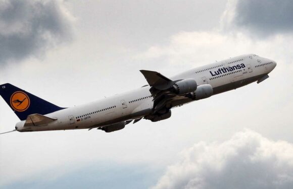 Schock über dem Kaspischen Meer: Lufthansa-Flugzeug muss Triebwerk abstellen