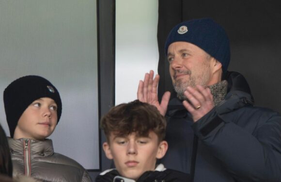 Inmitten der Affärengerüchte: Prinz Frederik zeigt sich mit Sohn Vincent