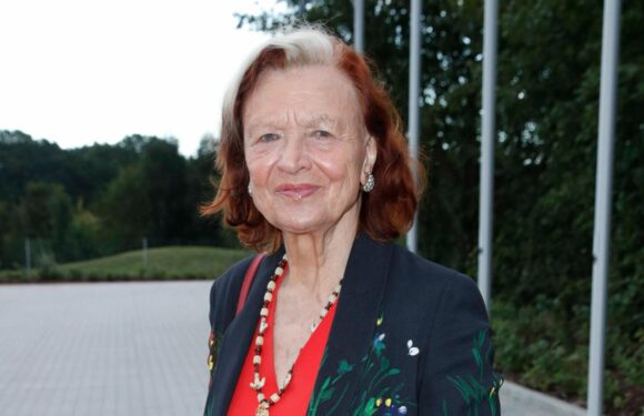 Mehrere Tausend Euro weg! "Rote Rosen“-Star Brigitte Antonius fiel zweimal auf Trickbetrüger rein