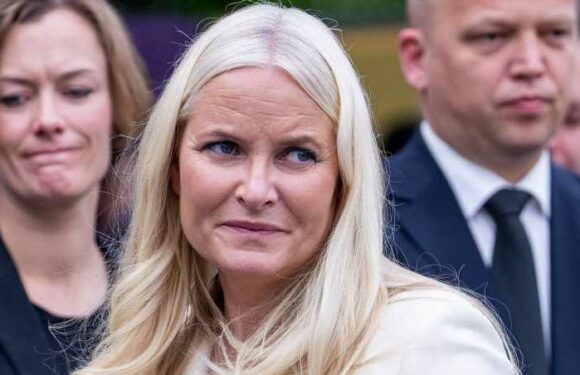 Prinzessin Mette-Marit: "Davor habe ich Angst!" Ehemann Haakon ist in Alarmbereitschaft | InTouch
