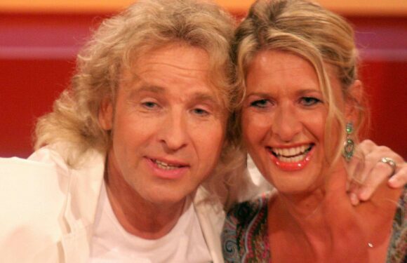 Thomas Gottschalk: Jetzt äußert sich Schwester Raphaela zu seinem traurigen Abschied | InTouch