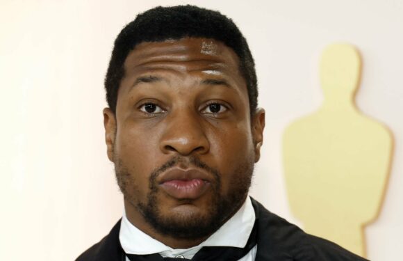 Auseinandersetzung: Jonathan Majors' Ex Grace verfolgte ihn!